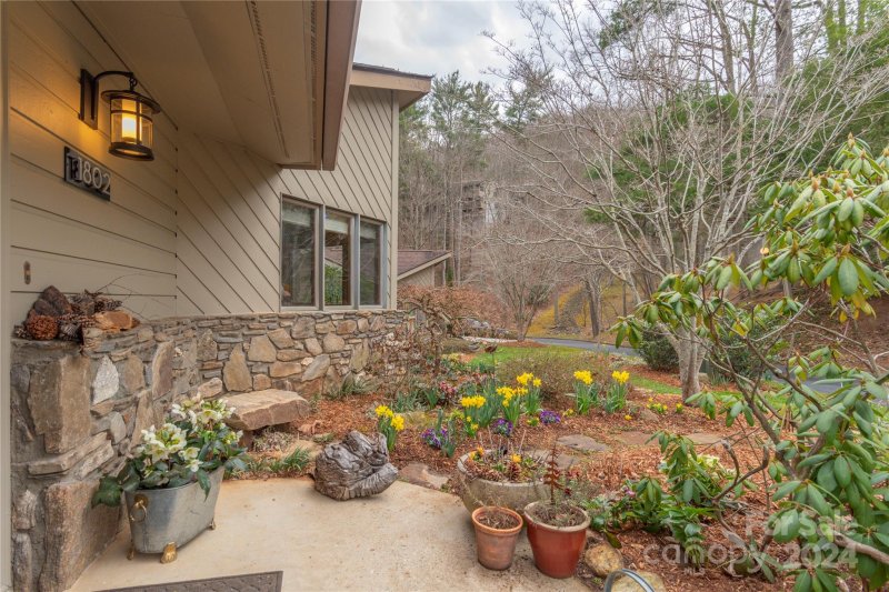 Property image 3 at 1802 Timber Trail, Asheville, NC 28804