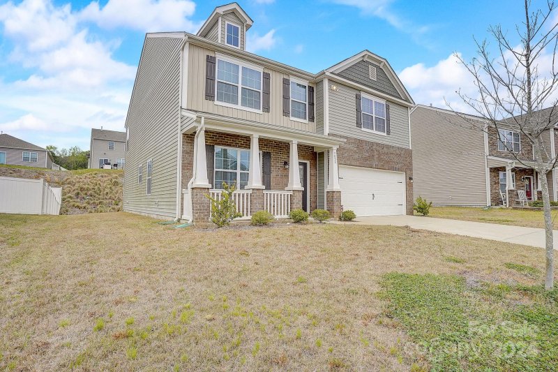 Property image 3 at 7032 Branch Fork Road, Charlotte, NC 28215