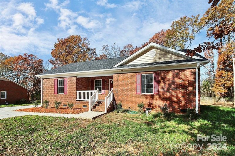 Property image 2 at 1366 Ogden Road, Rock Hill, SC 29730