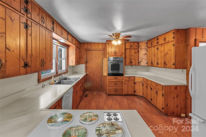 Property image 4 at 358 Timberlane Road, Waynesville, NC 28786