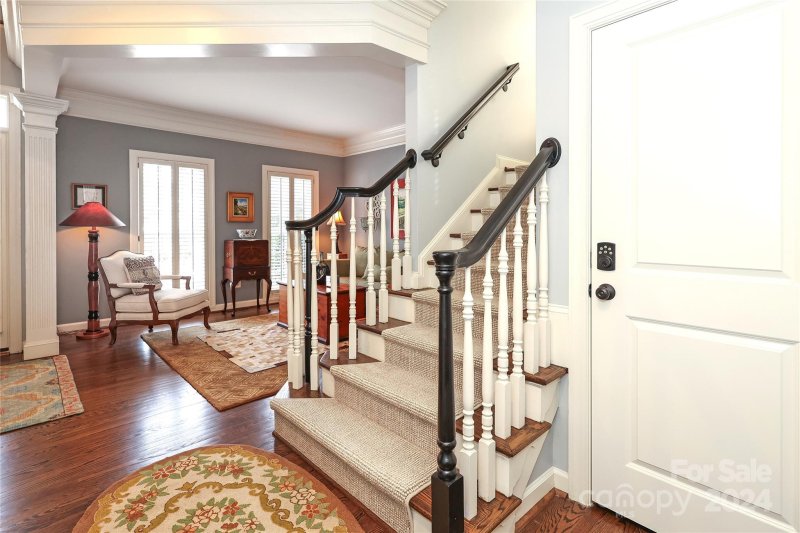 Property image 4 at 10111 Oak Pond Circle, Charlotte, NC 28277