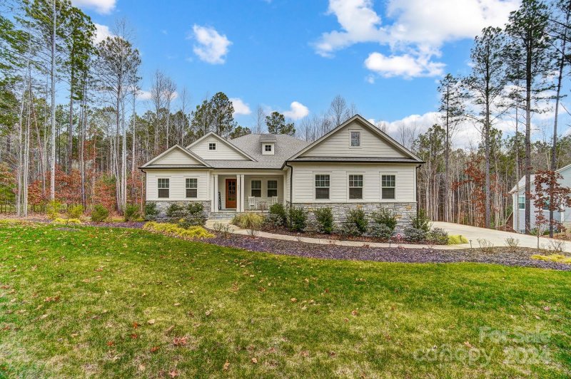 6597 Harbor Oaks Drive