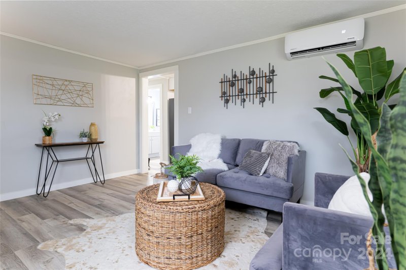 Property image 3 at 14 E Sugar Maple Drive, Hendersonville, NC 28739