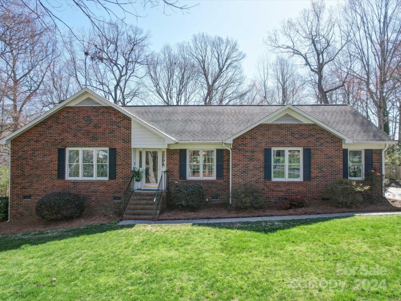 5044 Scaleybark Court