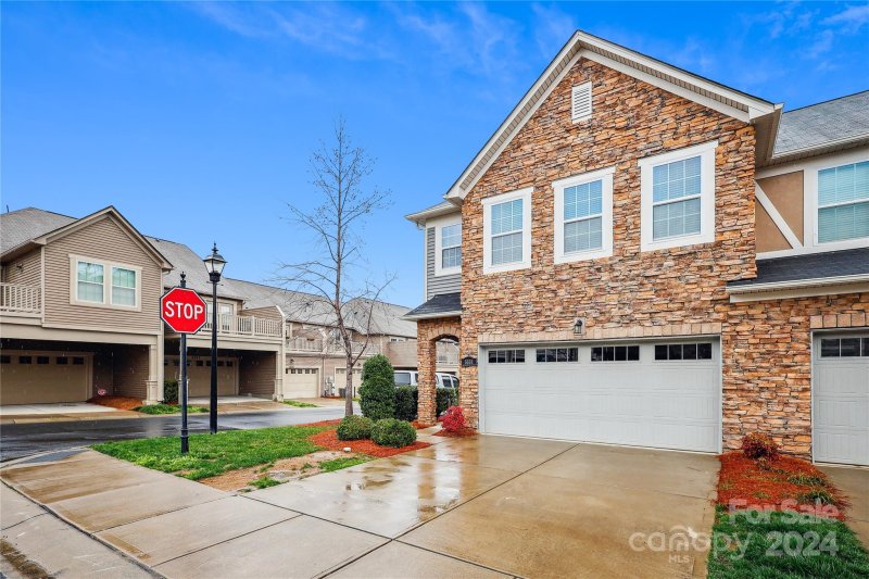 Property image 2 at 5538 Trieg Drive, Charlotte, NC 28278