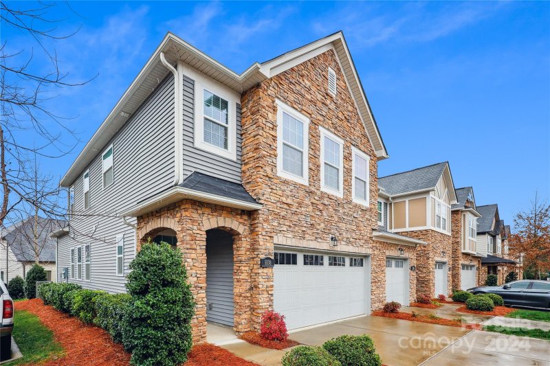 Property image 3 at 5538 Trieg Drive, Charlotte, NC 28278