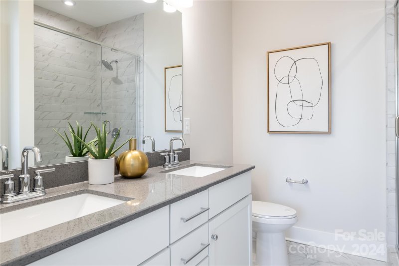 Property image 5 at 1025 Society Hill Lane, Charlotte, NC 28205