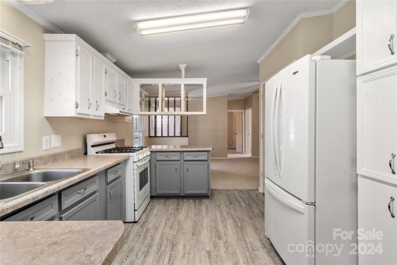 Property image 5 at 130 Riverwind Drive, Hendersonville, NC 28739