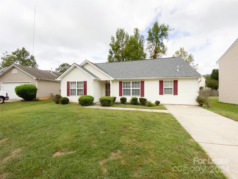 Property image 3 at 8219 Fox Swamp Road, Charlotte, NC 28215