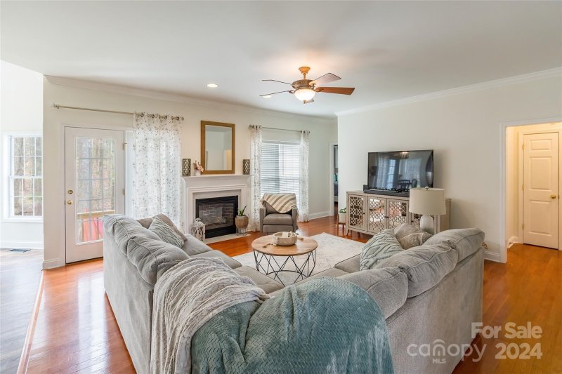 Property image 5 at 923 Gristmill Drive, Rock Hill, SC 29732