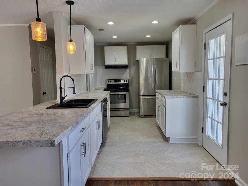 Property image 3 at 3529 Eastwood Drive, Charlotte, NC 28205