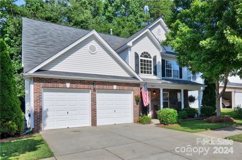 Property image 2 at 19243 Kanawha Drive, Cornelius, NC 28031