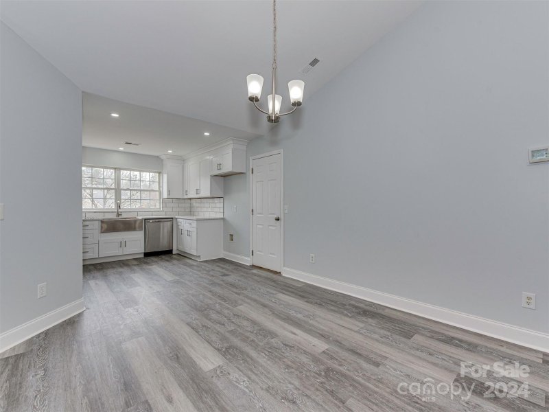 Property image 4 at 2011 Mallard Pine Court, Charlotte, NC 28262