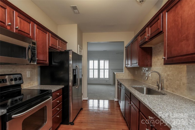 Property image 5 at 19246 Lake Norman Cove Road, Cornelius, NC 28031