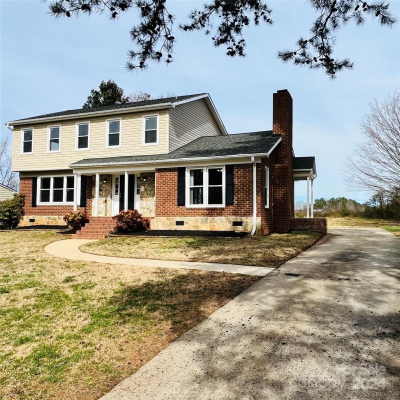 Property image 3 at 504 Willow Road, Salisbury, NC 28147