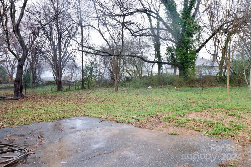 Property image 2 at 2426 Milton Avenue, Gastonia, NC 28052