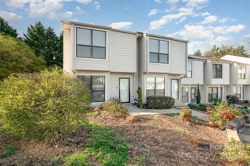 10927 Carmel Crossing Road