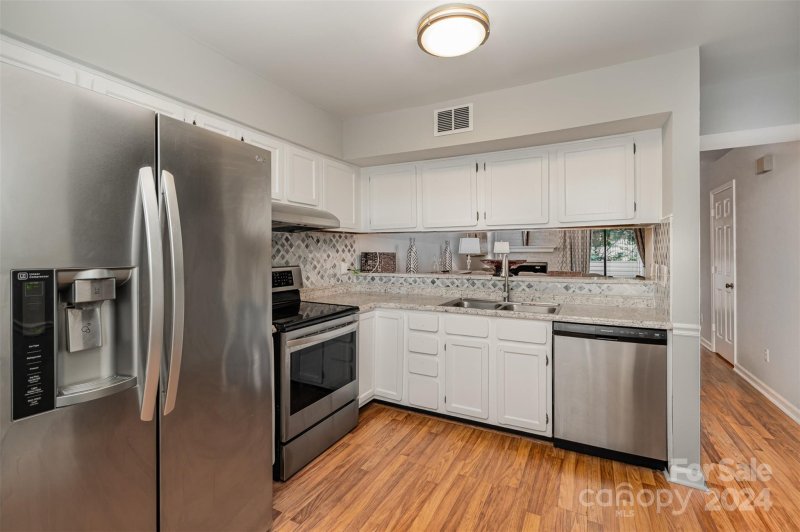 Property image 3 at 10927 Carmel Crossing Road, Charlotte, NC 28226