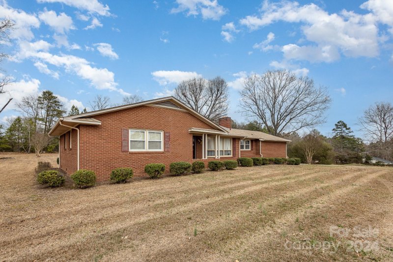 Property image 2 at 111 Oakmont Road, Stanley, NC 28164