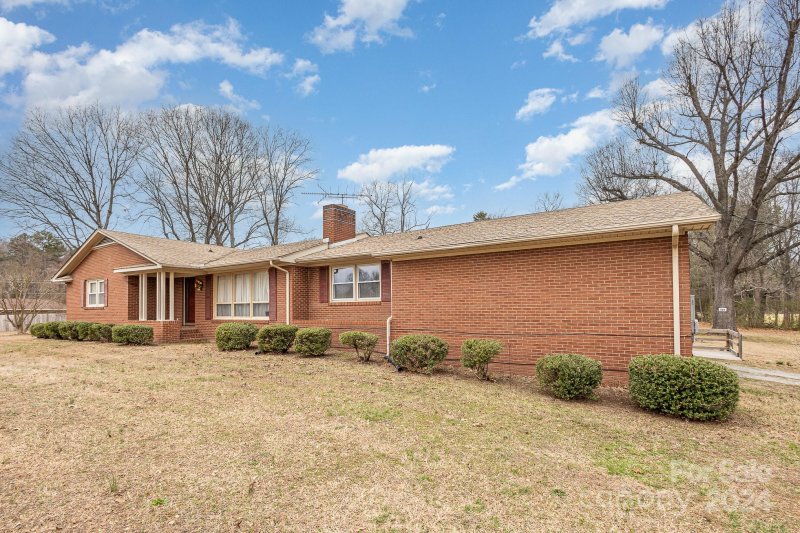 Property image 3 at 111 Oakmont Road, Stanley, NC 28164