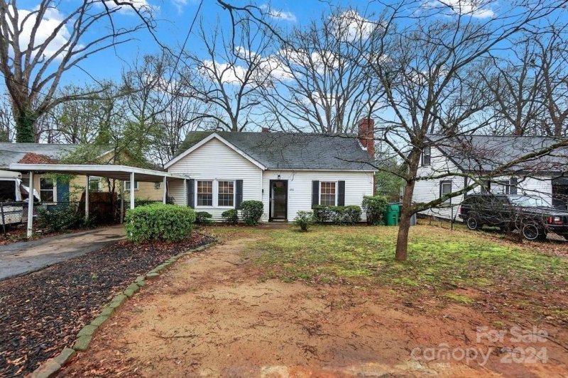 Property image 2 at 2212 Weyland Avenue, Charlotte, NC 28208