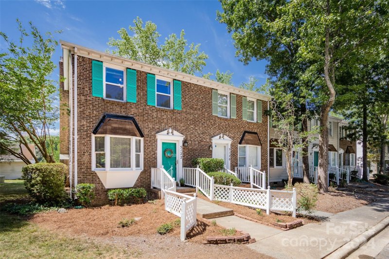 Property image 2 at 5122 Fair Wind Lane, Charlotte, NC 28212