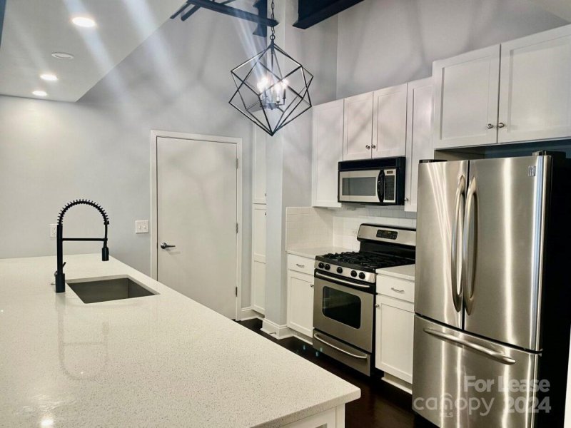 Property image 2 at 720 Governor Morrison Street, Charlotte, NC 28211