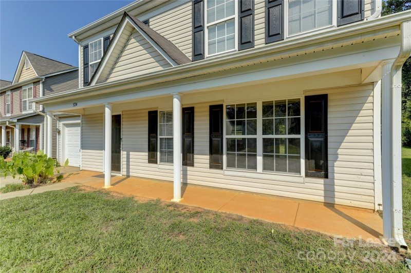 Property image 4 at 524 Stillgreen Lane, Charlotte, NC 28214