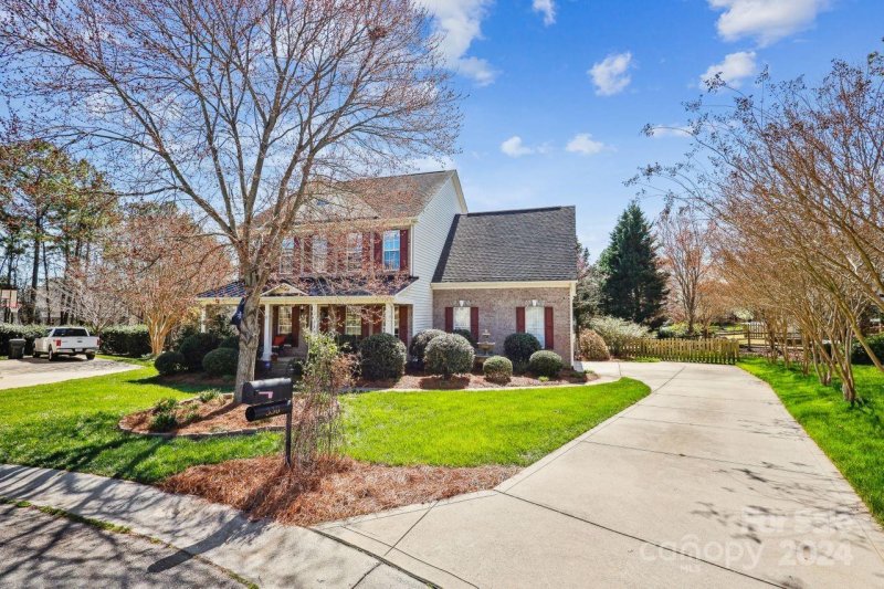 Property image 4 at 330 Drake Park Avenue, Fort Mill, SC 29708