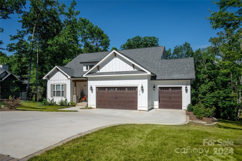 216 Turkey Ridge Road