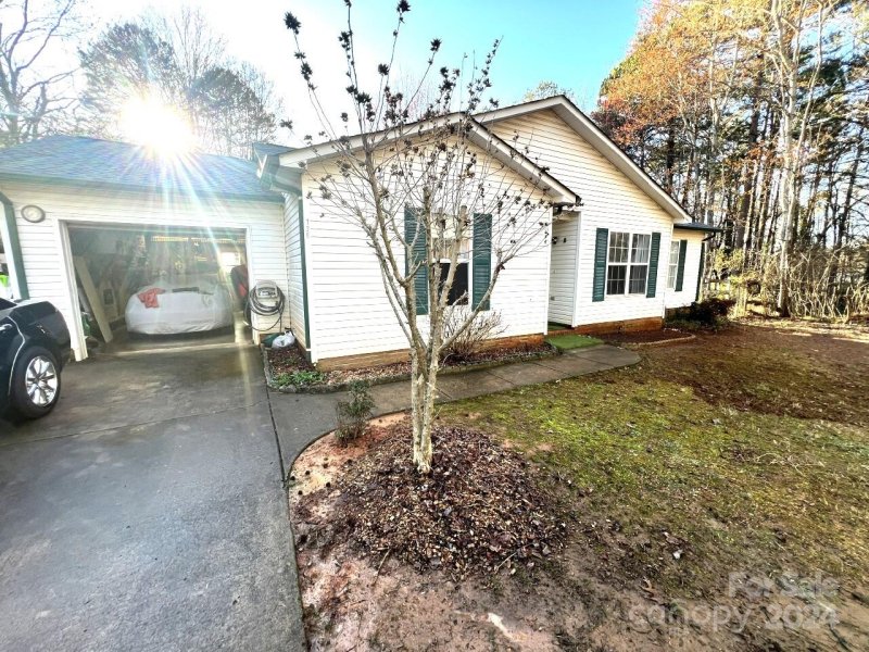 Property image 3 at 120 Creek Branch Drive, Mooresville, NC 28115