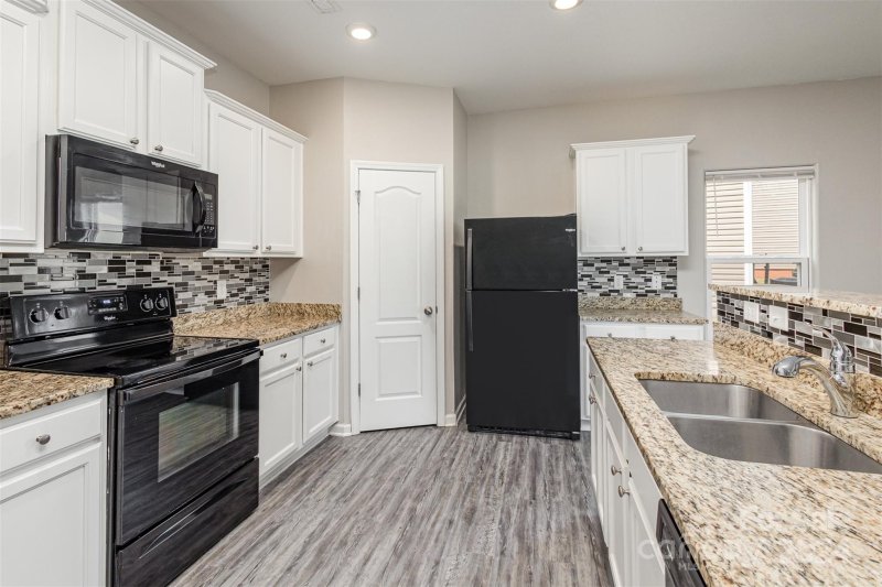 Property image 5 at 1105 Rook Road, Charlotte, NC 28216