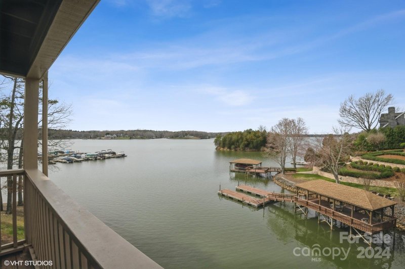 Property image 2 at 13822 Queens Harbor Road, Charlotte, NC 28278