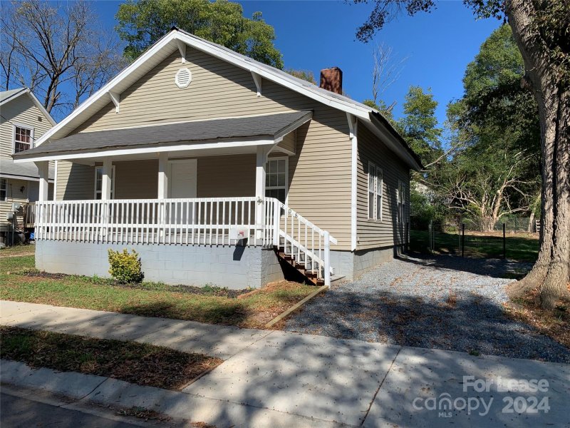 Property image 3 at 208 Parker Avenue, Mooresville, NC 28115