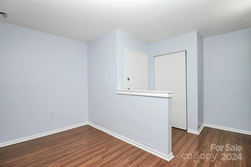 Property image 3 at 4823 Spring Lake Drive, Charlotte, NC 28212