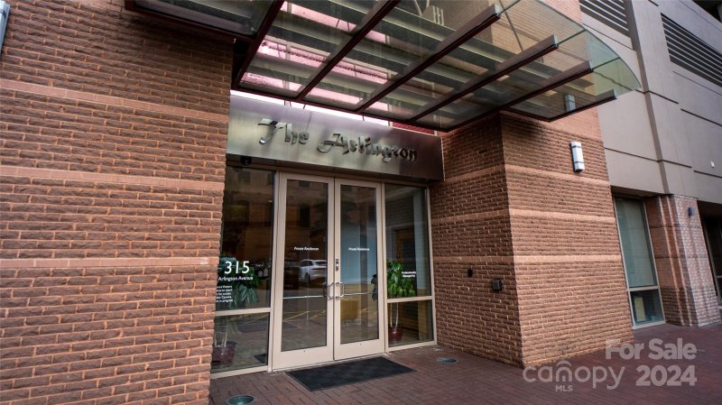 Property image 2 at 315 Arlington Avenue, Charlotte, NC 28203