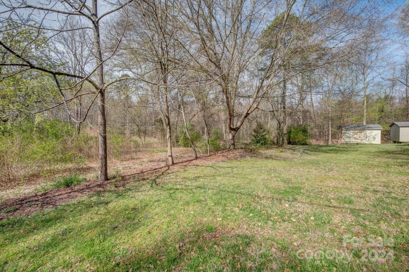 Property image 4 at 4909 Oakwood Circle, Gastonia, NC 28056