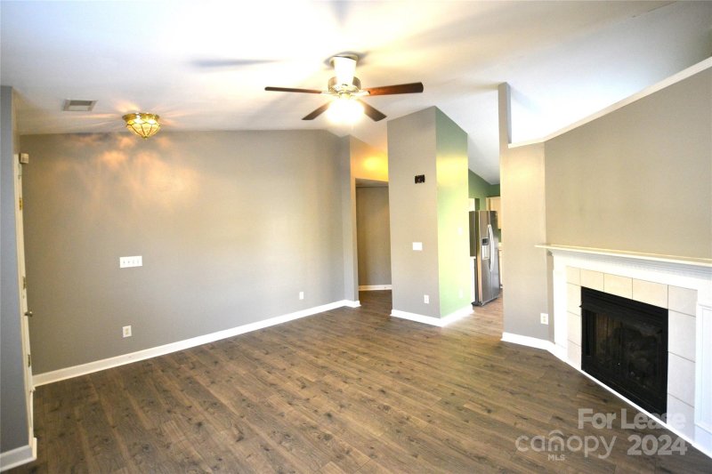 Property image 4 at 2033 Sunset Village Drive, Charlotte, NC 28216