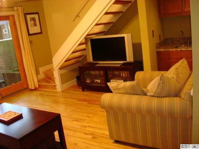 Property image 3 at 423 N Church Street, Charlotte, NC 28202