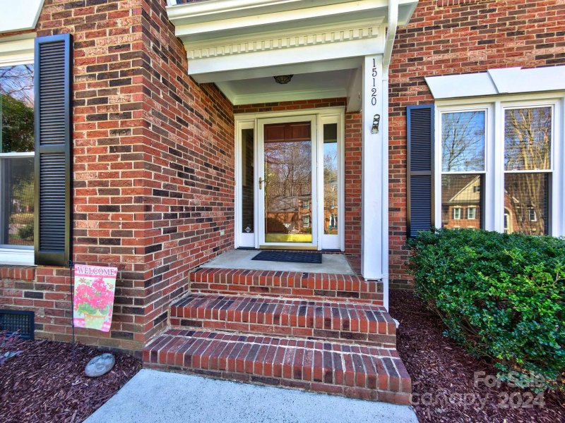 Property image 3 at 15120 Sharrow Bay Court, Huntersville, NC 28078