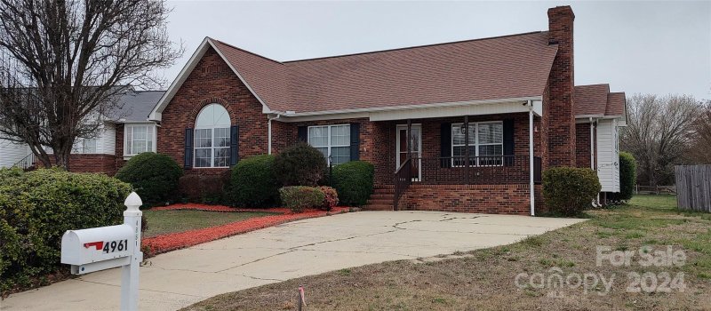 Property image 3 at 4961 Valley Trail Court, Concord, NC 28025