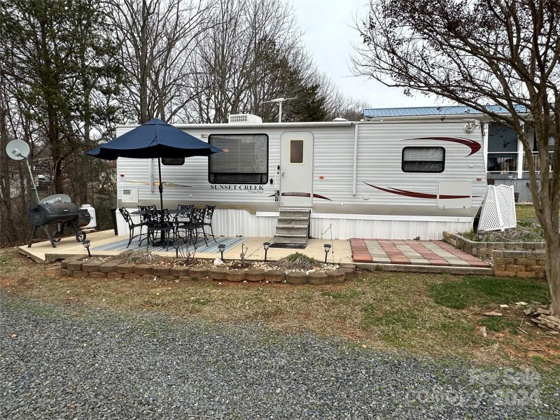 156 Grand View Drive