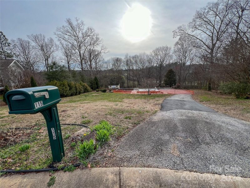 Property image 2 at 115 Gatwick Court, Statesville, NC 28677