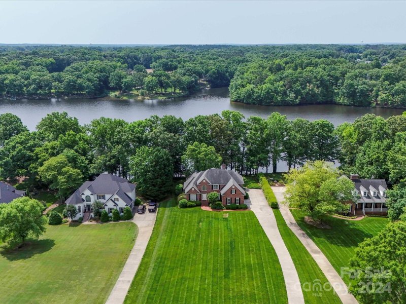 Property image 2 at 1120 Village Lake Drive, Monroe, NC 28110