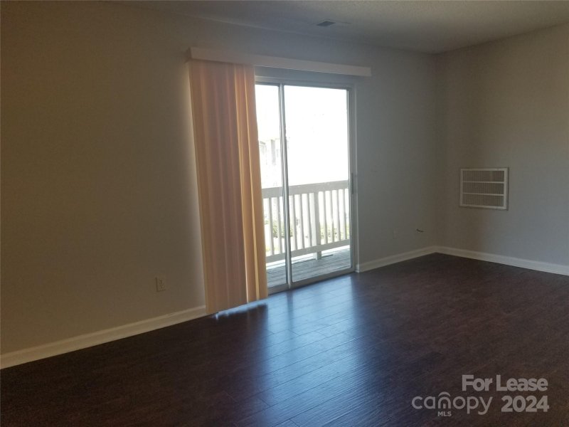 Property image 2 at 1638 Arlyn Circle, Charlotte, NC 28213