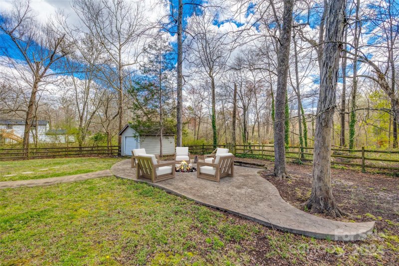 Property image 4 at 7404 Prindle Lake Drive, Charlotte, NC 28227