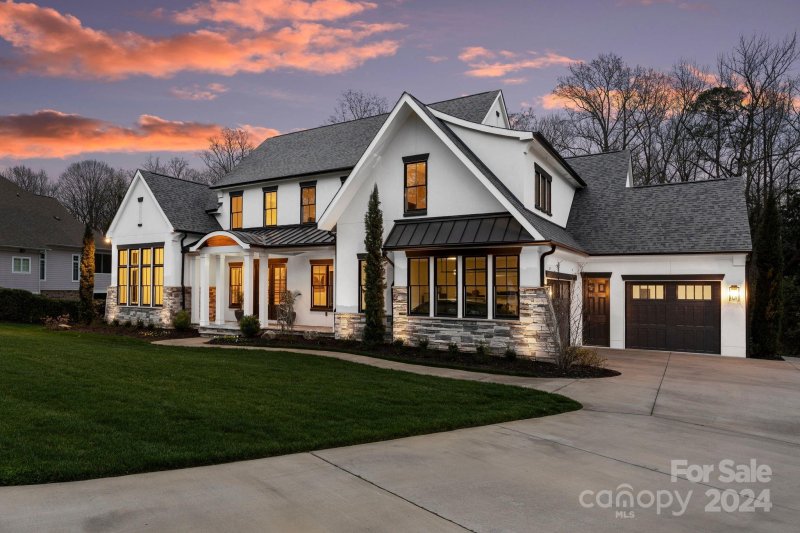 Property image 3 at 425 Mammoth Oaks Lane, Charlotte, NC 28270