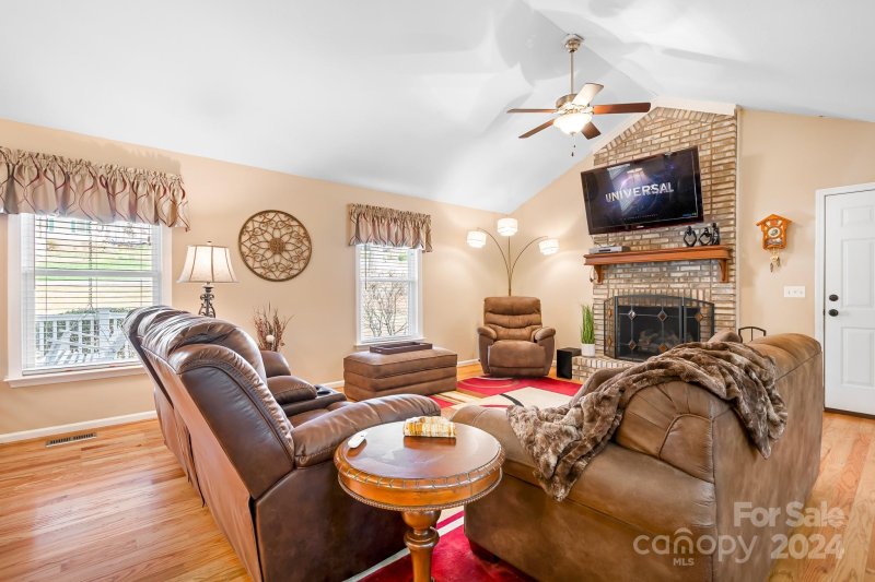 Property image 4 at 7058 Forest Manor Drive, Denver, NC 28037