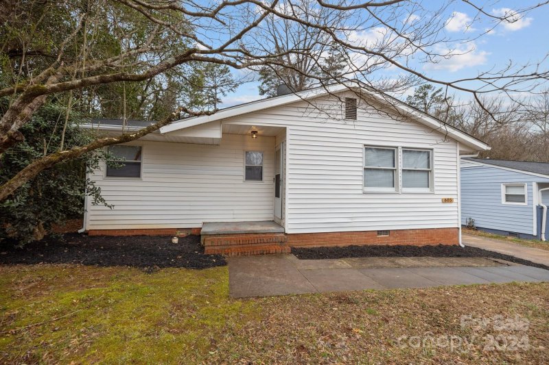 Property image 3 at 605 Wilbrown Circle, Charlotte, NC 28217