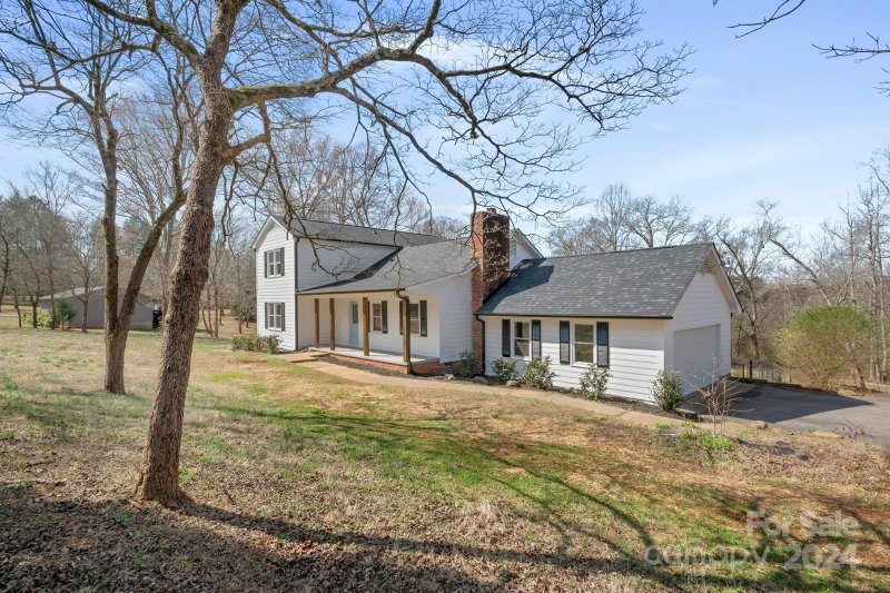 Property image 2 at 869 Hillard Lane, Lincolnton, NC 28092